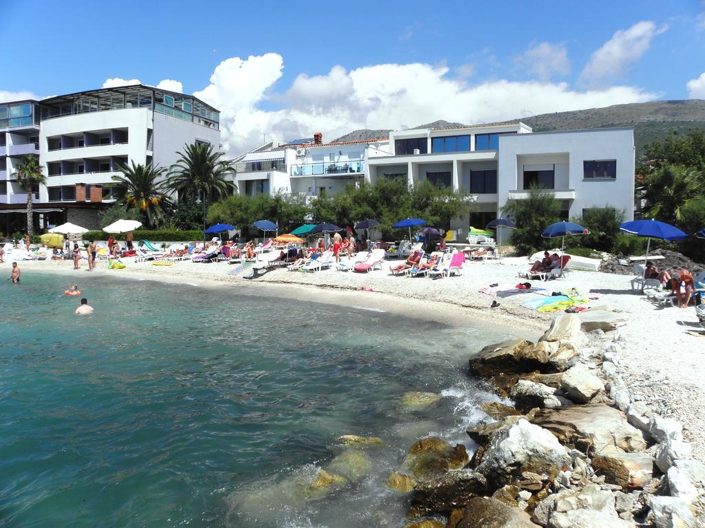 Beach Guesthouse Mediteran Podstrana Ruang foto