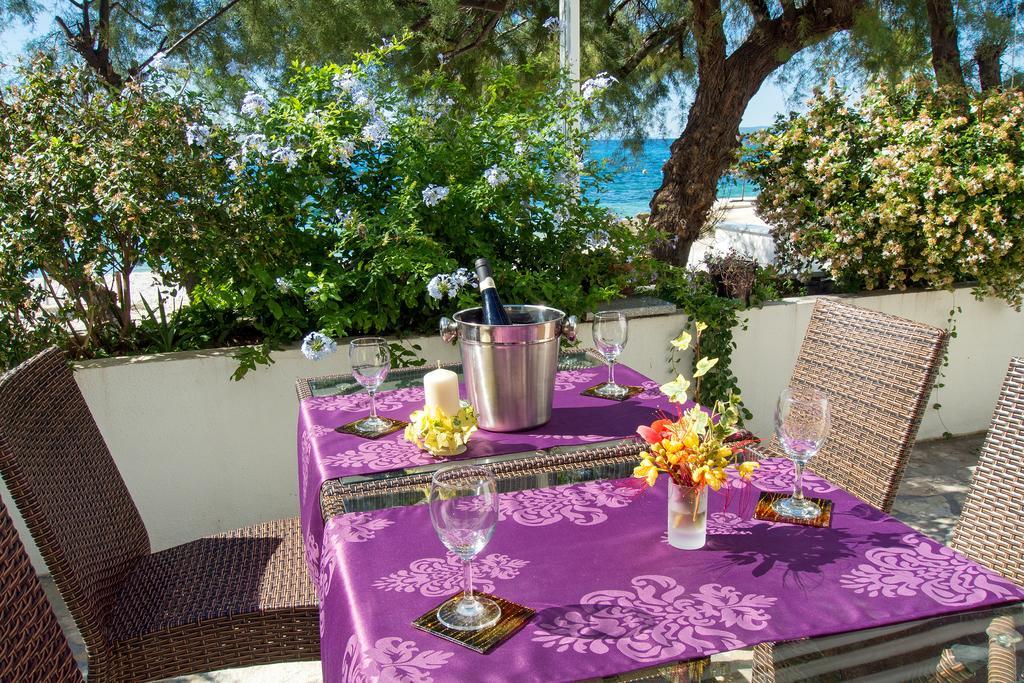 Beach Guesthouse Mediteran Podstrana Bagian luar foto
