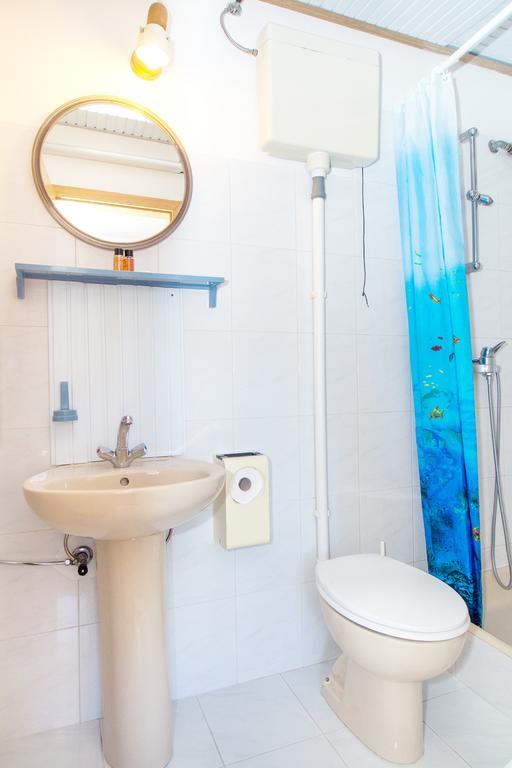 Beach Guesthouse Mediteran Podstrana Bagian luar foto