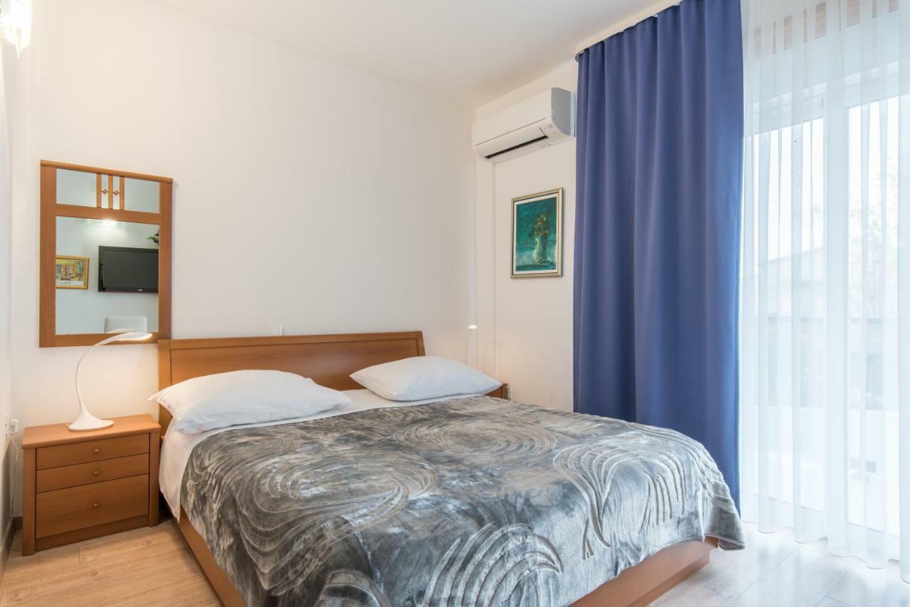 Beach Guesthouse Mediteran Podstrana Bagian luar foto
